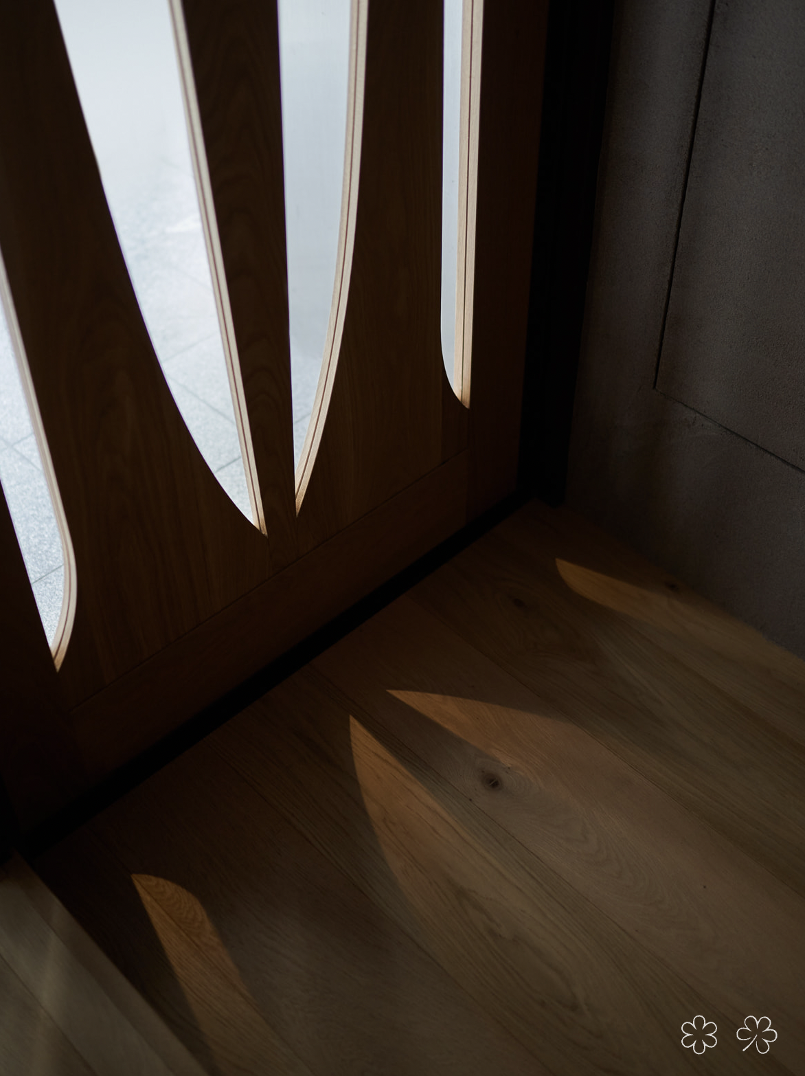 サービススタッフ募集